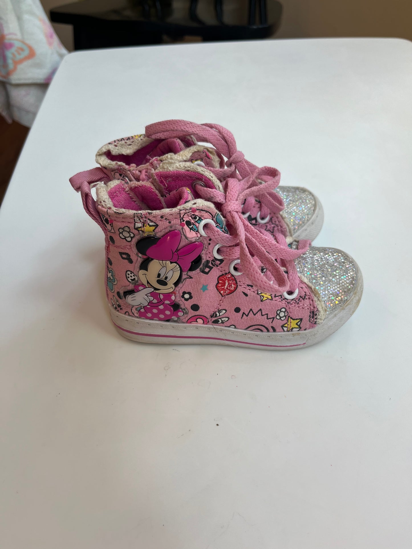 Seller #20 6c Minnie Mouse sneakers