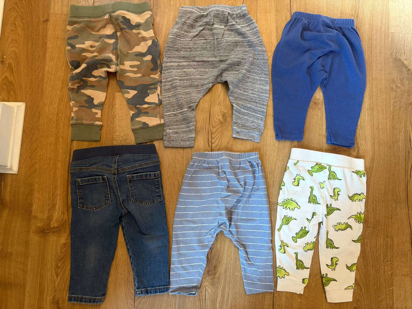 #6 - Old Navy Boys Assorted Pants (6 pairs)  - 12-18 months