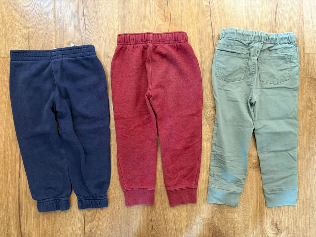 #6 - Boys Joggers/Sweatpants (bundle of 3) - 3T
