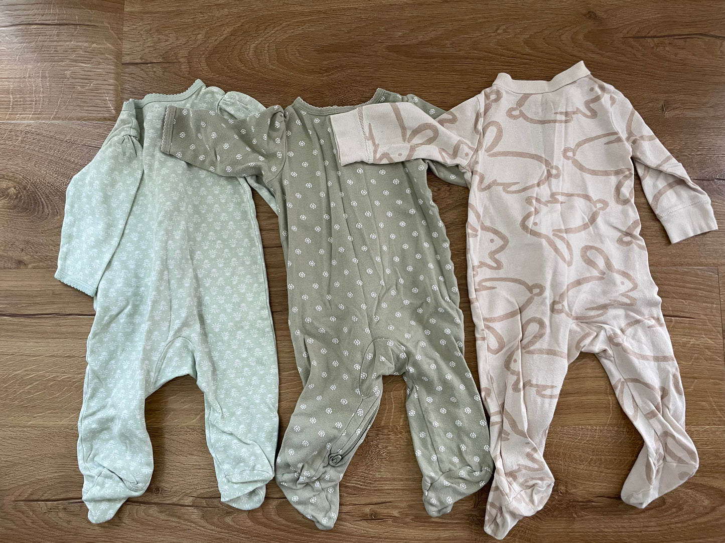 #6 - Girls Carter's Pajamas, 6 months