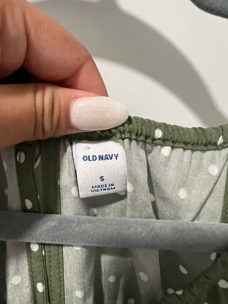 Seller #76 - Old Navy Sleeveless Surplice-Back Romper Small 3.5" Inseam Green Dots NWT $35