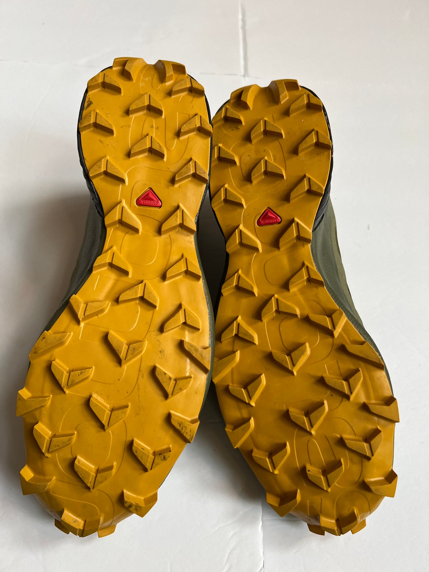 Mens Shoe Size 11.5 Salomon Ultra 4 goretex hiking shoe