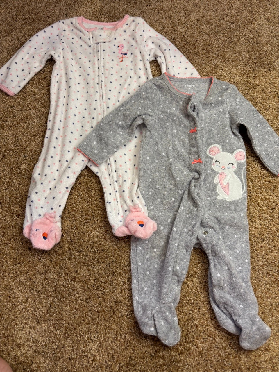 #86A girls 3 mo carters sleepers