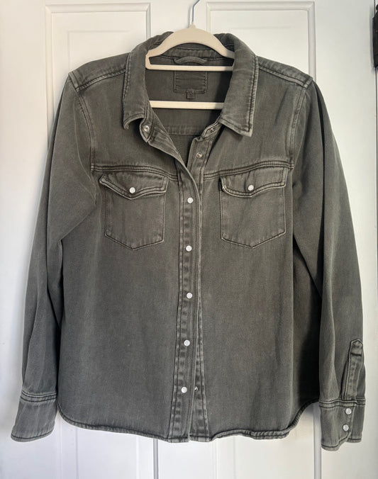 #43 Thread and Supply Lightweight Denim Button Up Women's XL EUC