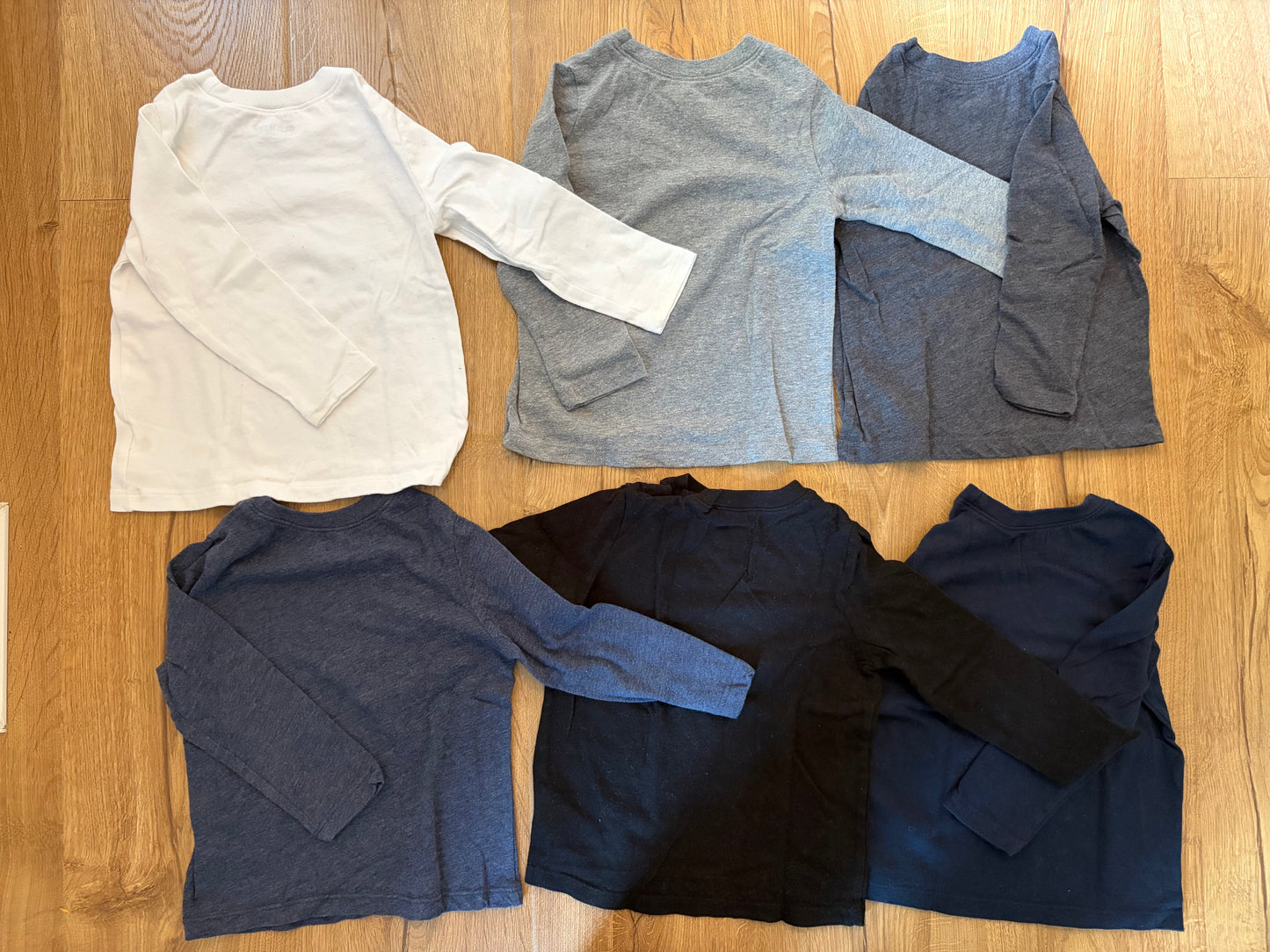 #6 - Old Navy Boys Solid Long Sleeved Shirts -(set of 6)  - 2T