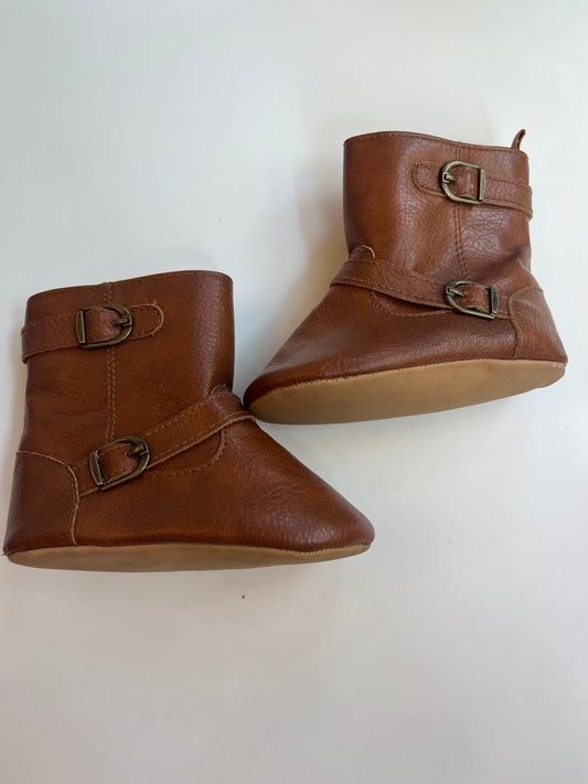 Seller #20 soft sole boots size 12-18 months