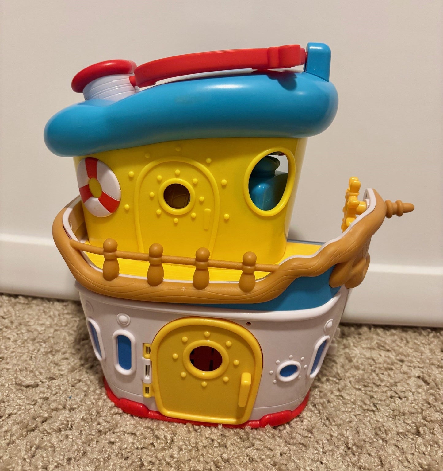 #43 Disney Donald Duck Boathouse *REDUCED
