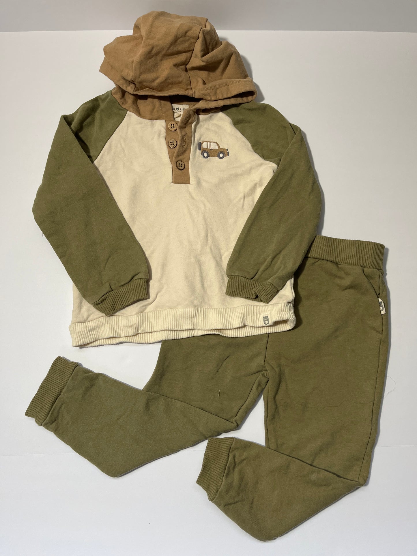 #150 boys rabbit bear organic 4t brown green outfit