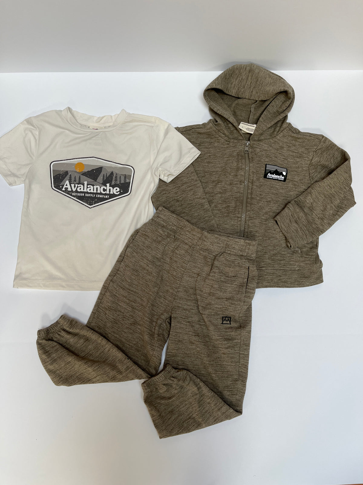 #150 boys 4 avalanche super soft outfit set white shirt tan Jacket