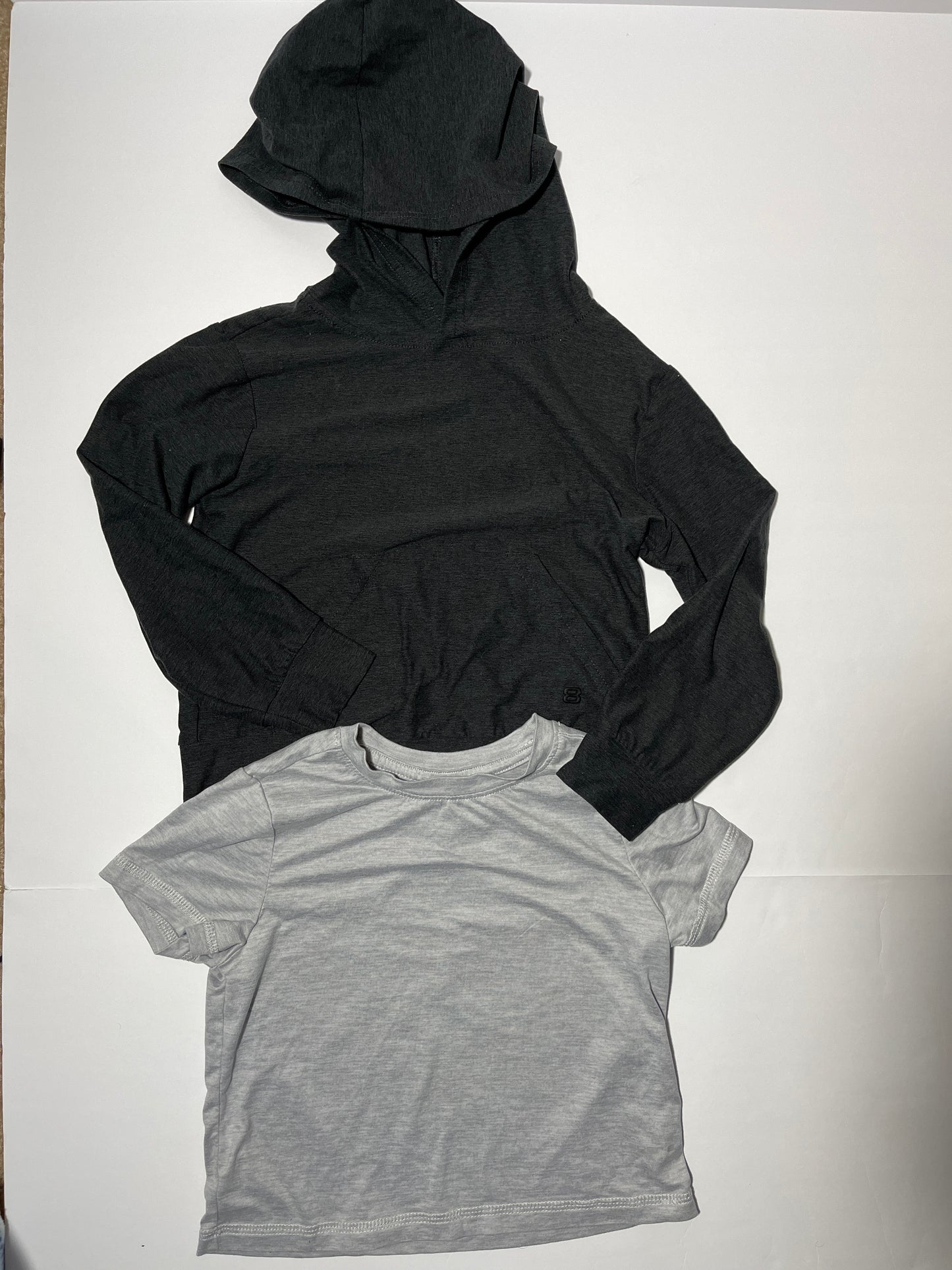 #150 boys size 4 layer 8 hooded shirt and t shirt grey
