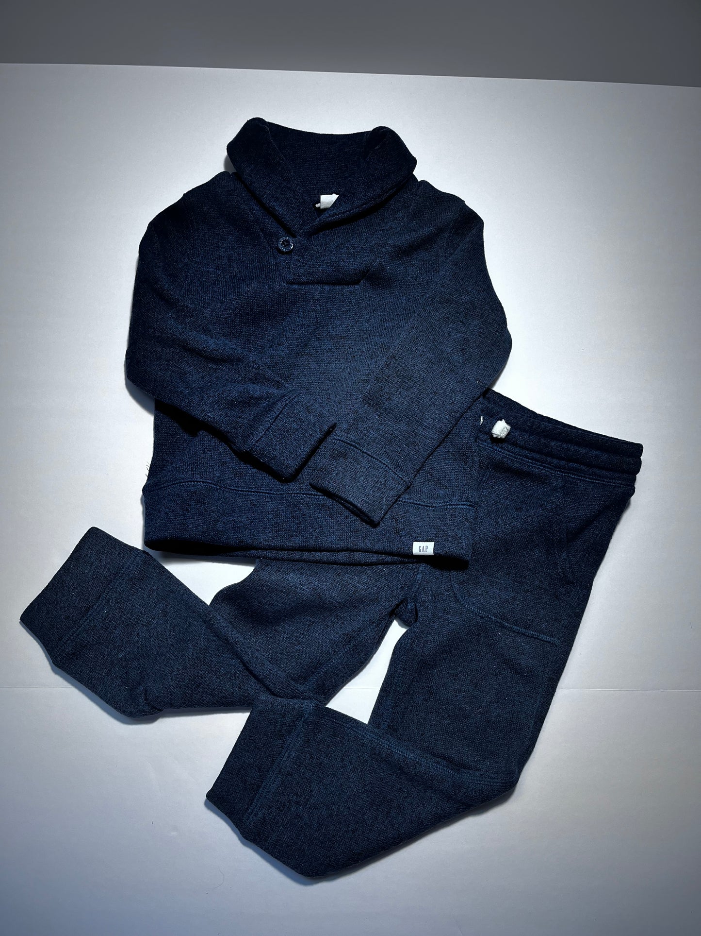 #150 Gap 4 years knit fleece navy blue top and pants set