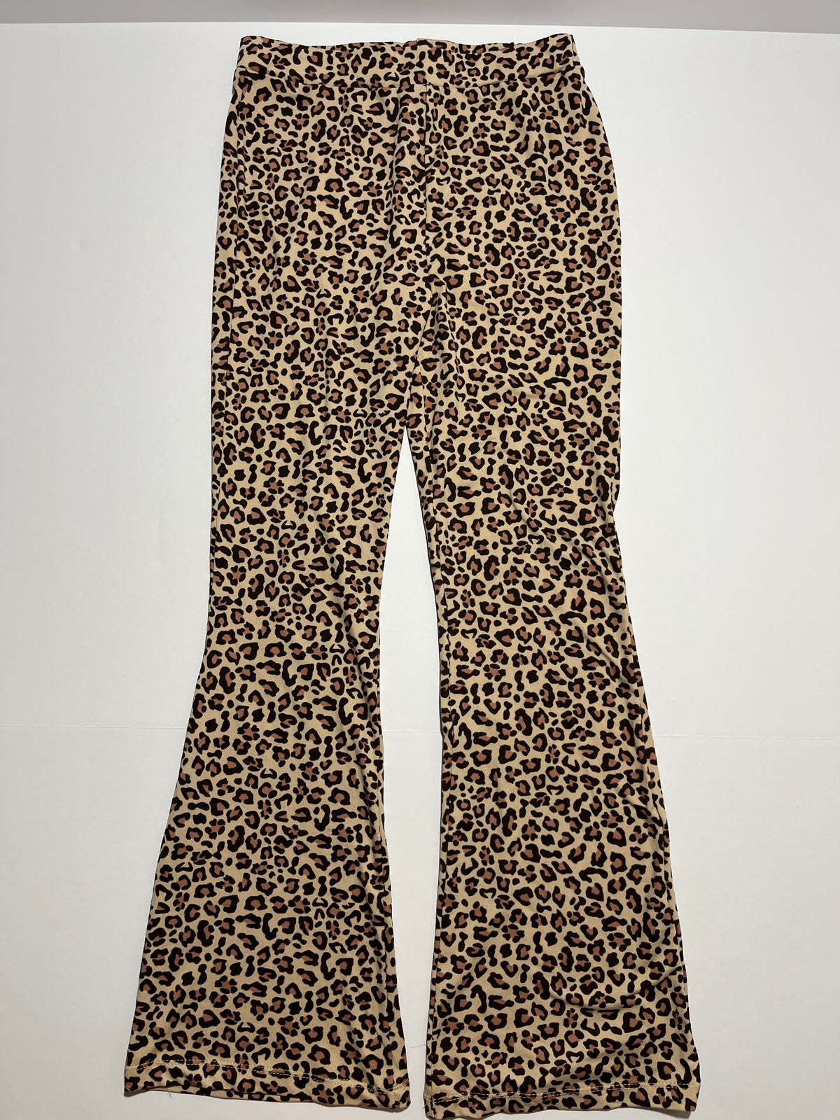 #150 girls10/12 NEW Emma & Elsa flare leopard print pants