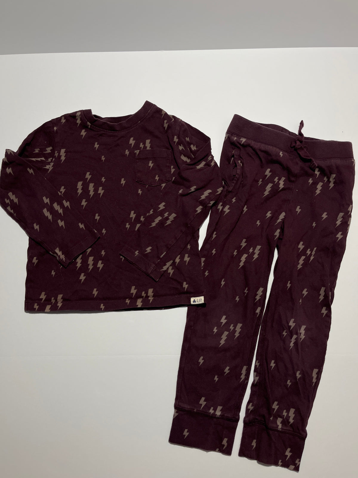 #150 boys gap size 5 playwear set dark eggplant lighting bolts