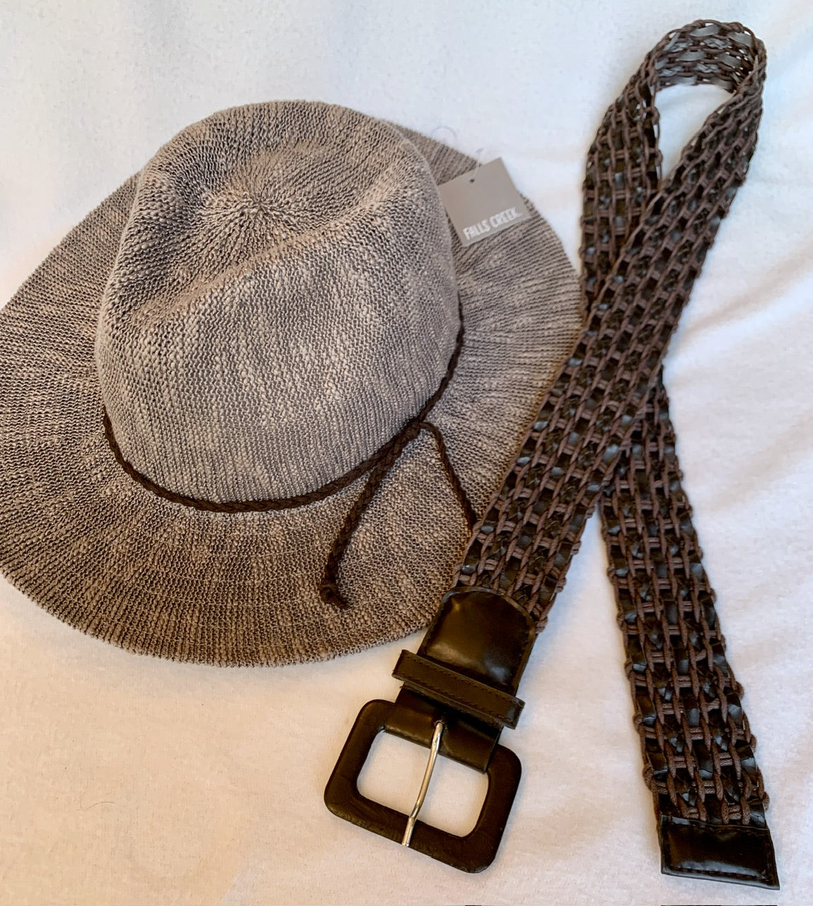 NWT Women’s Woven Hat, with fun coordinating belt