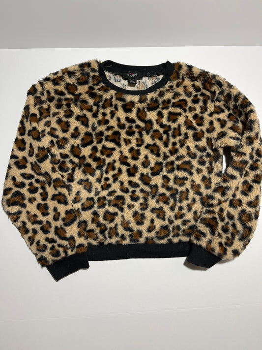 #150 girls 14 in girl leopard fuzzy sweater