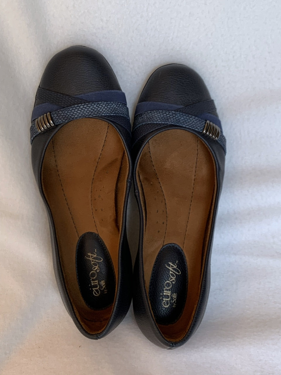Size 7 Women’s Euro Soft Navy Blue Flats / Shoes