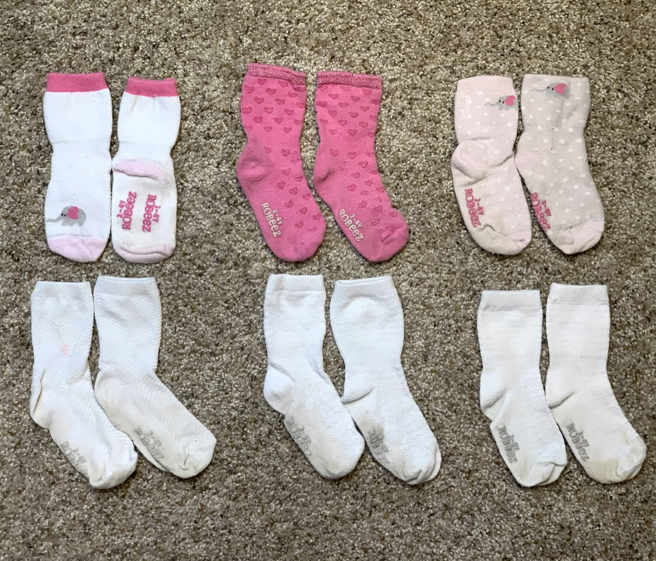 Size 2-4 years ROBEEZ girl’s socks - 6 pink/white pairs