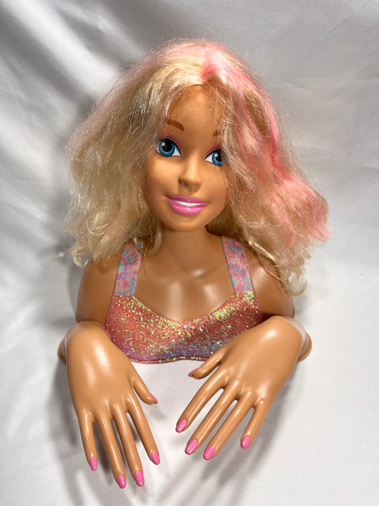 Barbie styling head
