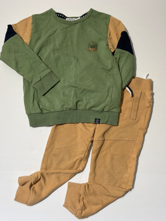 #150 boys dirkje 4 years brown green set