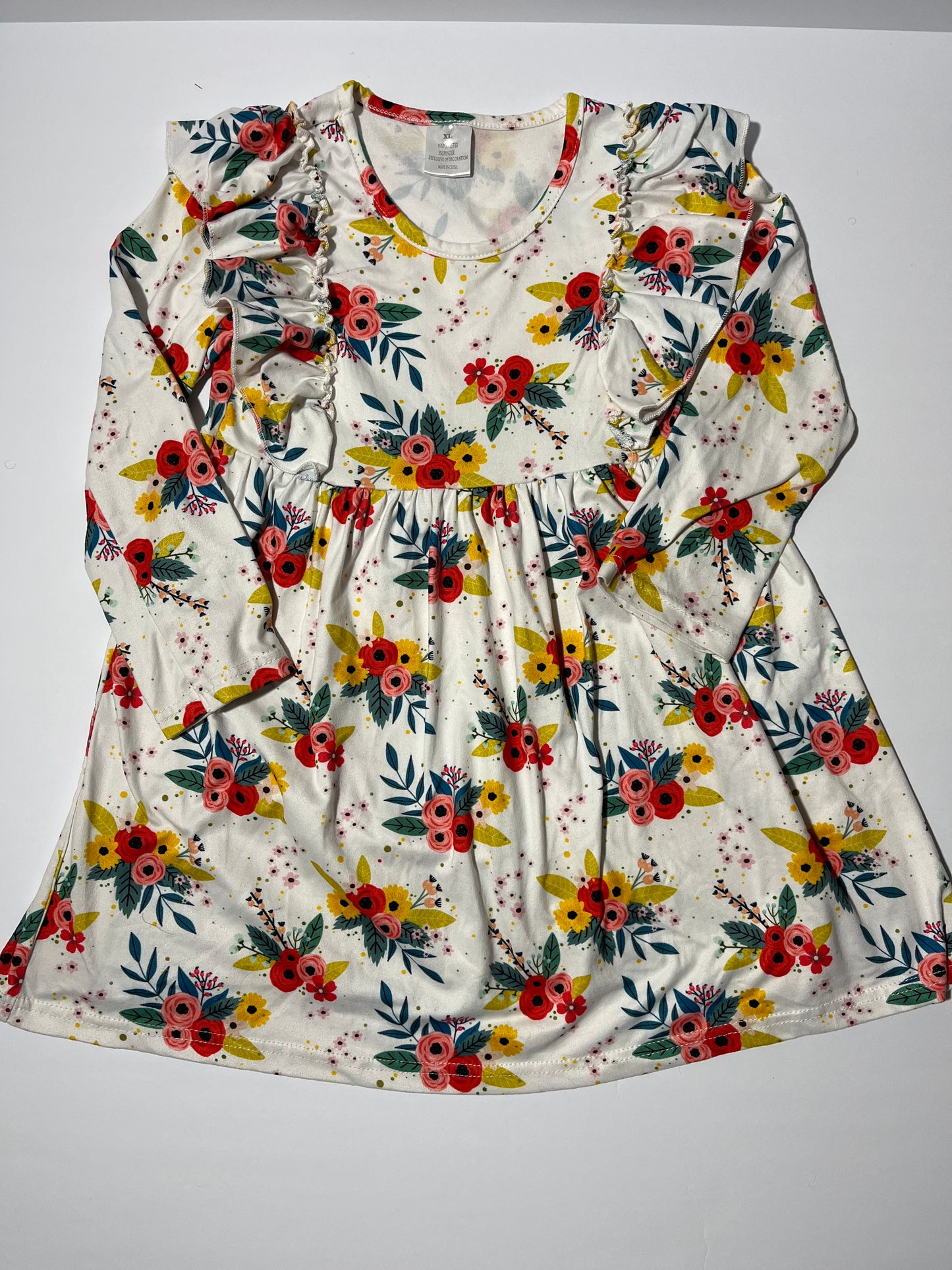 #150 girls dress size “xl” fits like 5/6 white floral ruffle