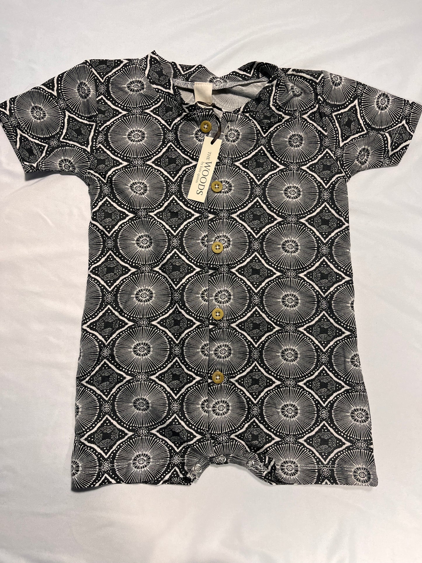 Kate Quinn 2t romper new with tags.