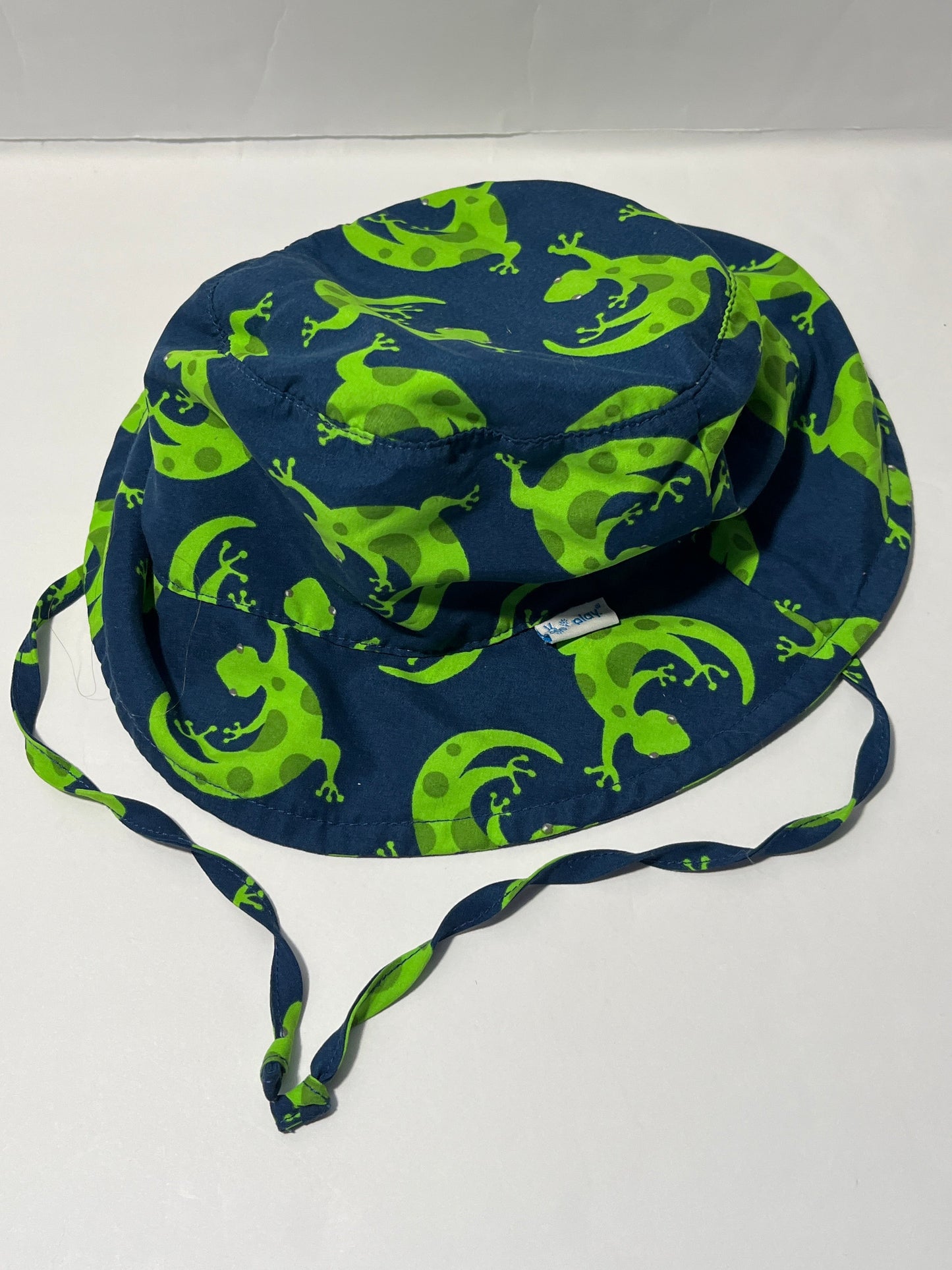 #150 REDUCED iplay size 9-18 months bucket sun swim hat blue green pattern