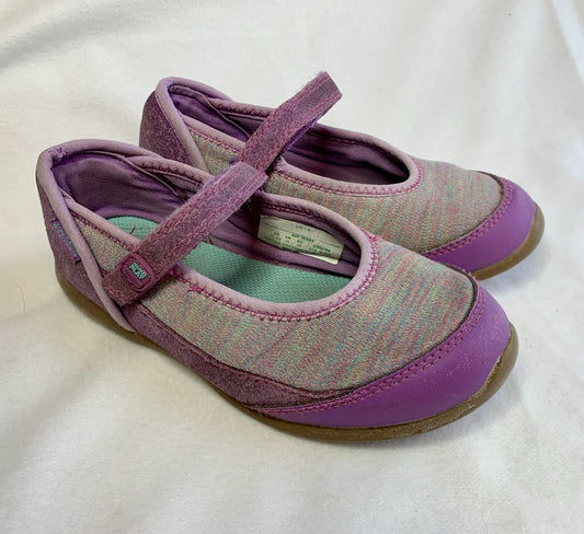 Size 11.5 W Girl’s Stride Rite Made2Play Purple Velcro Shoes