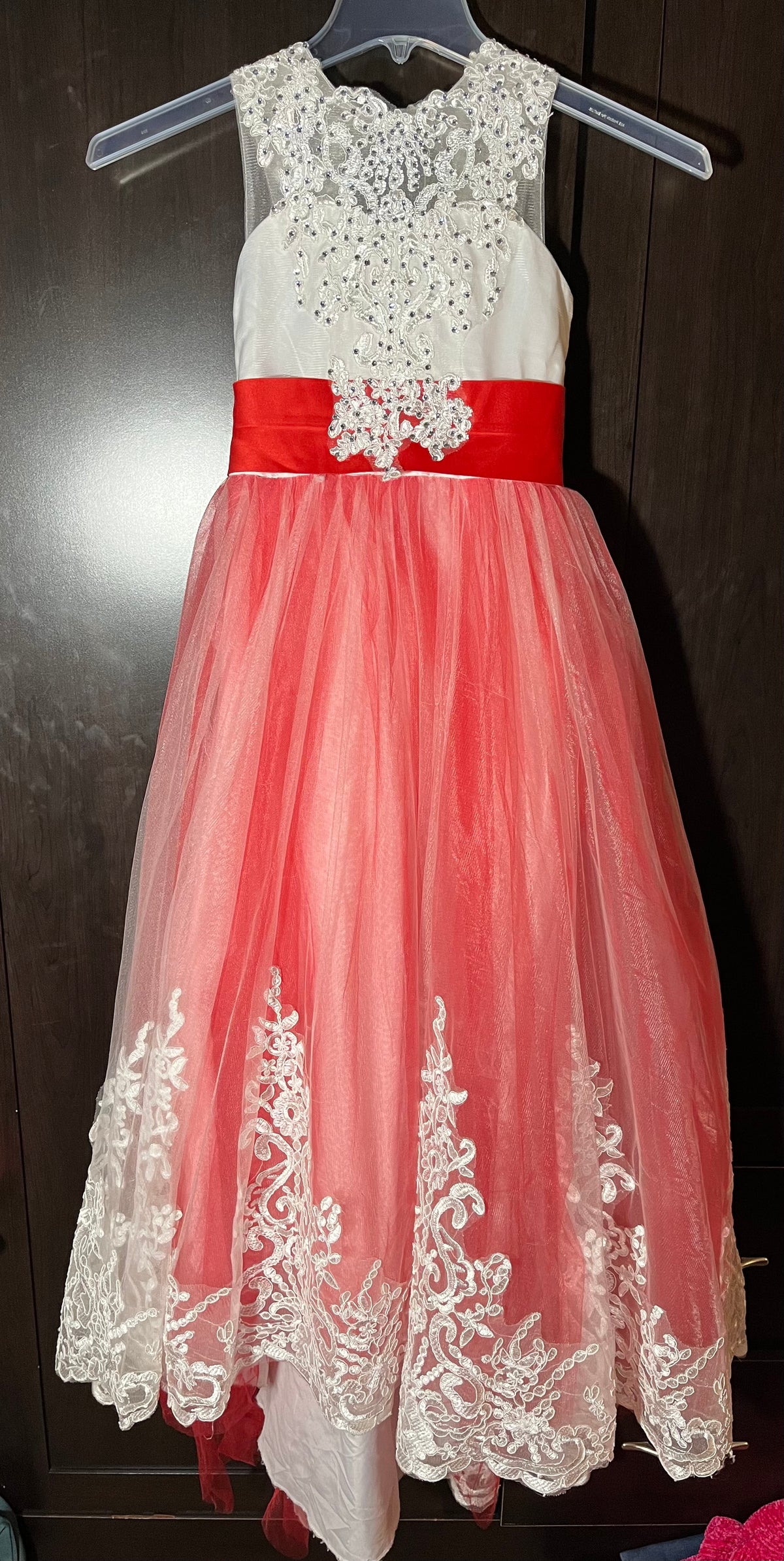 #150 girls 8/9 ibtom castle red white fancy dress