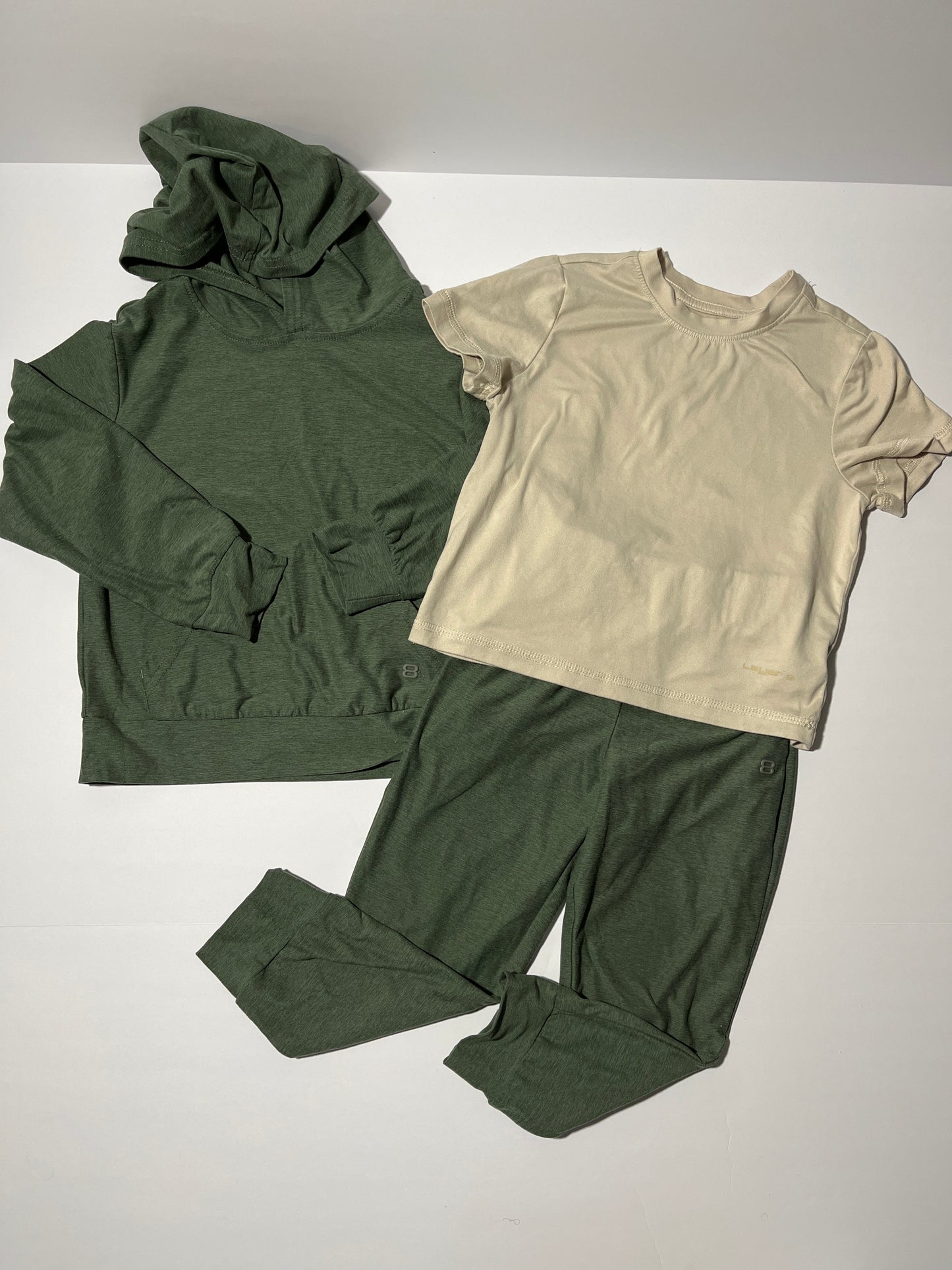 #150 boys 4t layer 8 athletic wear green tan outfit