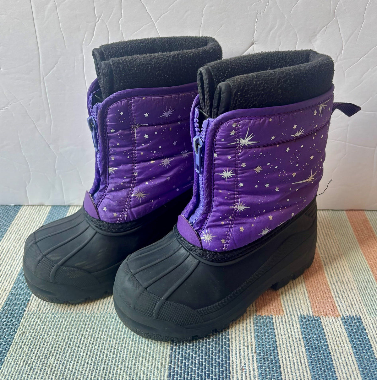 #154 Dream Pairs Winter Boots Girls Size 9 VGUC