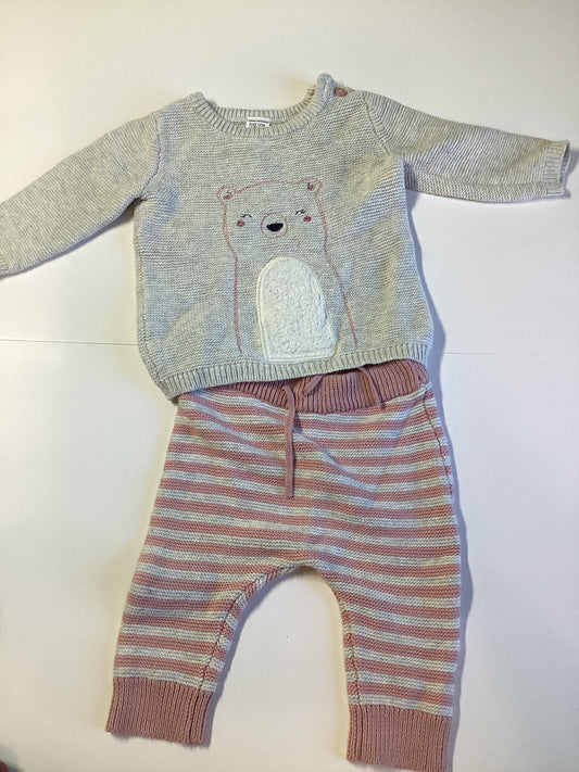 #129 6m Carters knit bear (fits 6-12m)