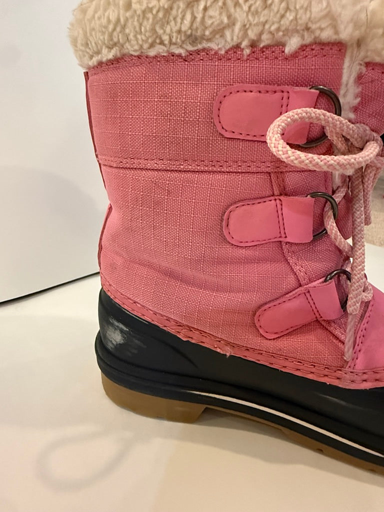 Seller # 142 Girl's Cat & Jack size 2 Winter Boots