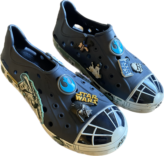 * REDUCED *  Size 2 Star Wars Crocs NEW without tags