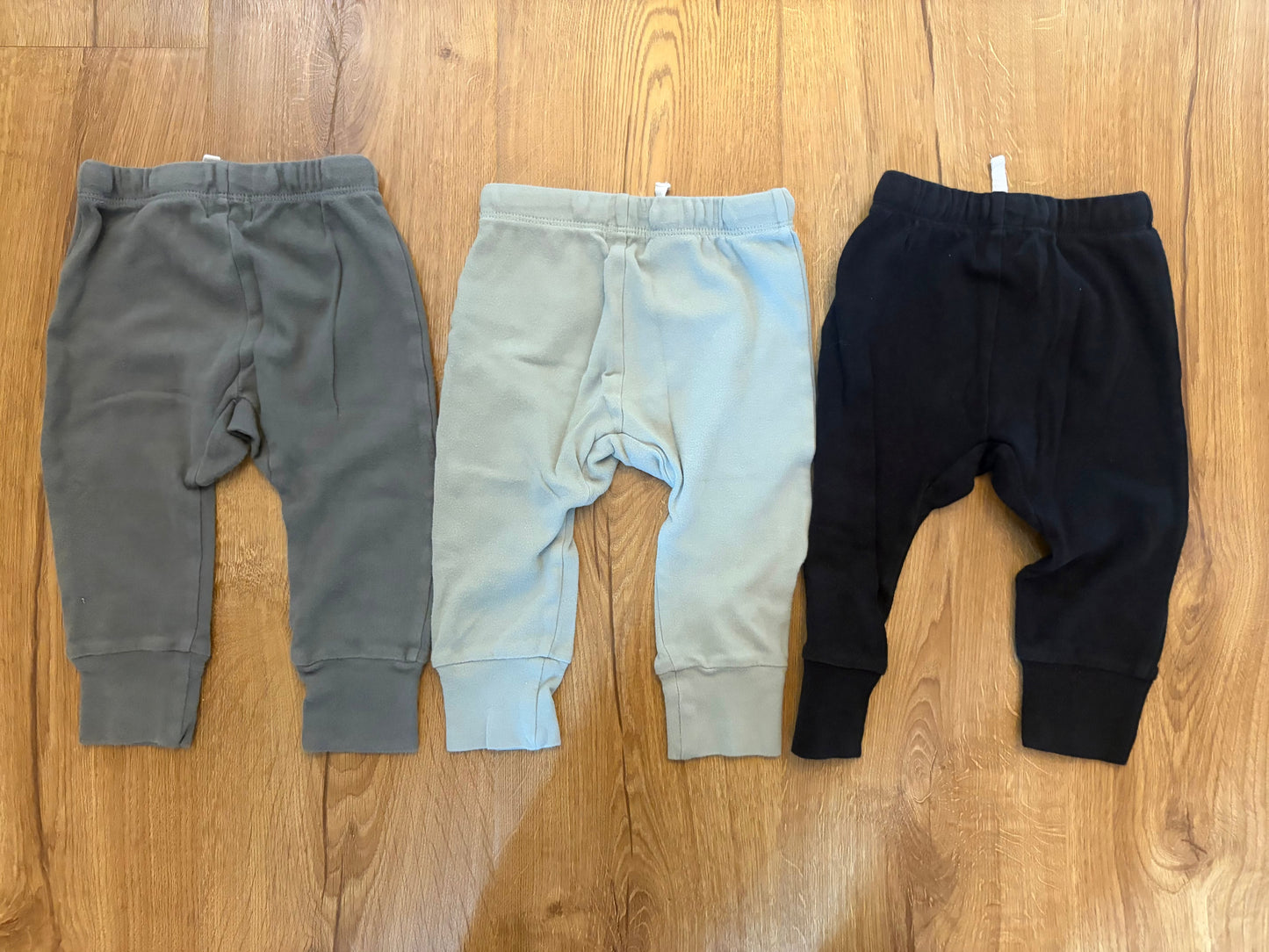 #6 - Hones Born Boys Pants (3 pairs) - 12-18 months
