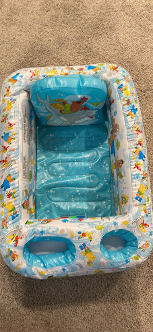 Sesame Street Inflatable Baby Bathtub