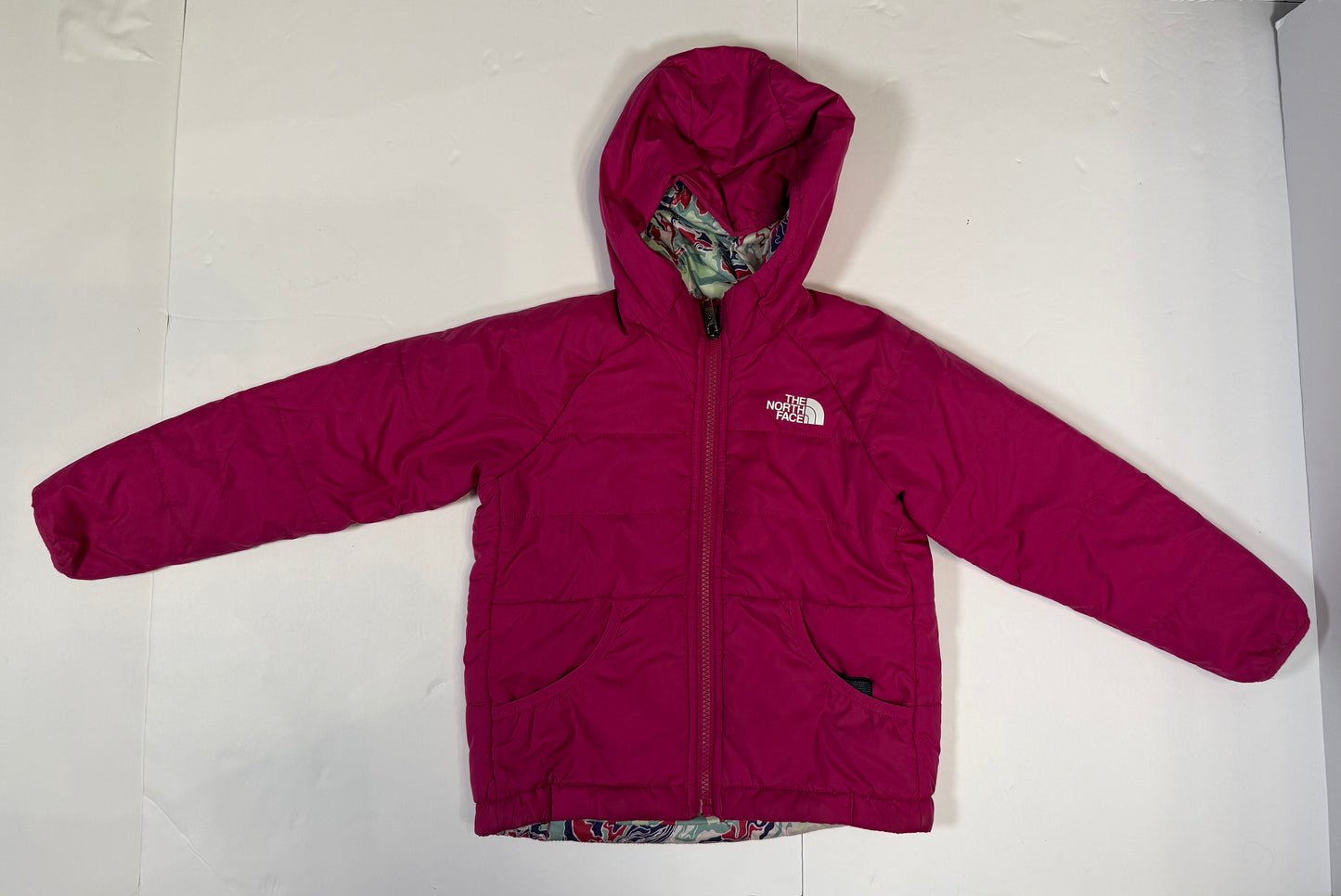 #141 Girls 4T The North Face Reversible Puffer Jacket (Hot pink and Marble)