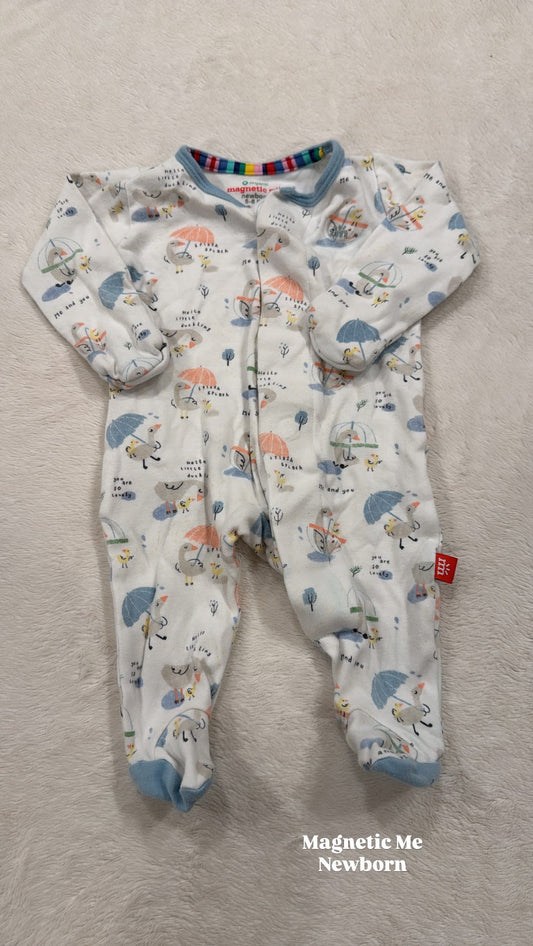 #145 Magnetic Me duck sleeper GN newborn EUC