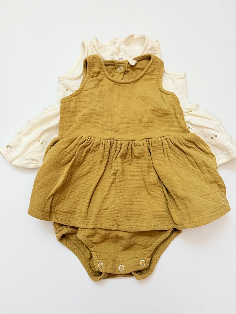 (#25) BUNDLE |Rylee + Cru | EUC | 6-12m | peplum snap onesies | 45227