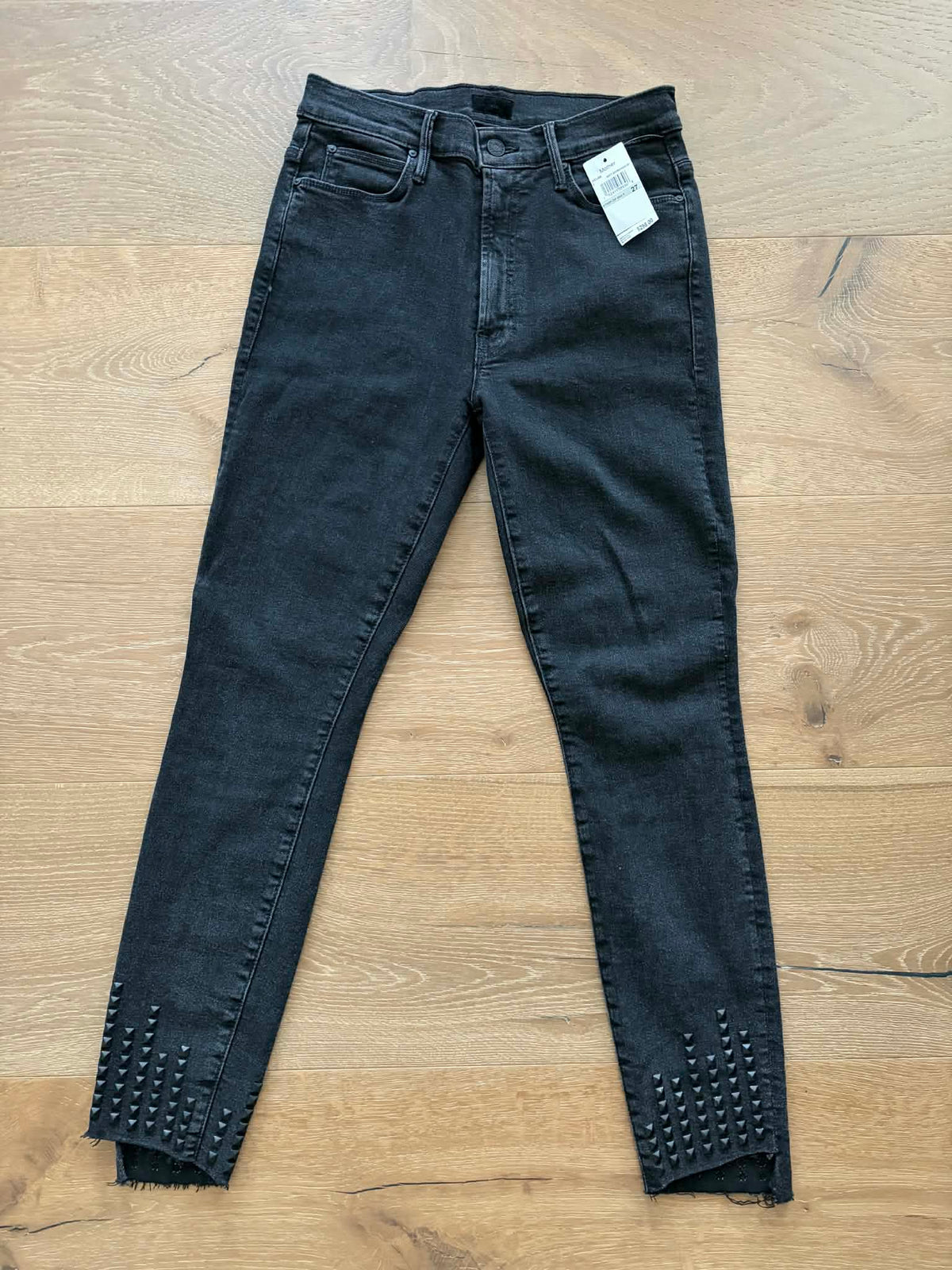 Seller #193 NWT MOTHER Designer Women's Size 4/27 Black Skinny Jeans with High-Low Frayed Ankle and Divets