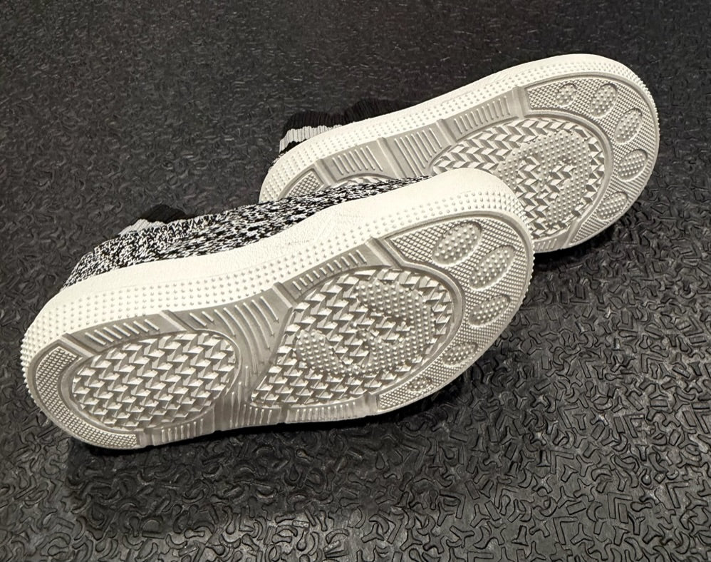 #42 Engtay Size 6 Slip on Shoes