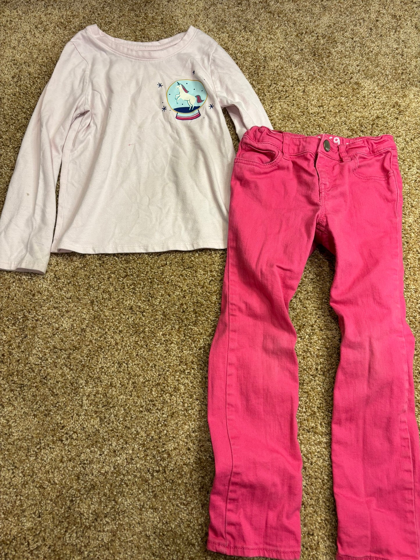 #86A 5T girls outfit cat and Jack top, baby gap pants