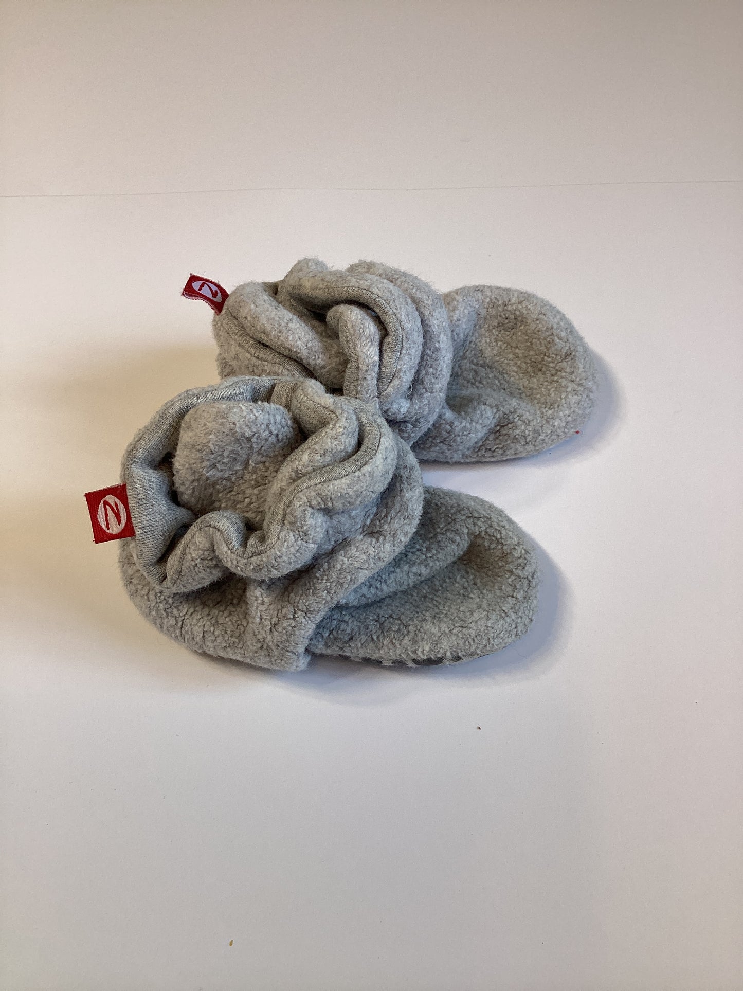 #129 12m Zutano booties