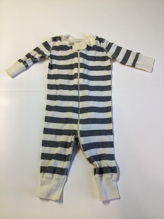 #129 0-6 Hanna Andersson grey striped pjs