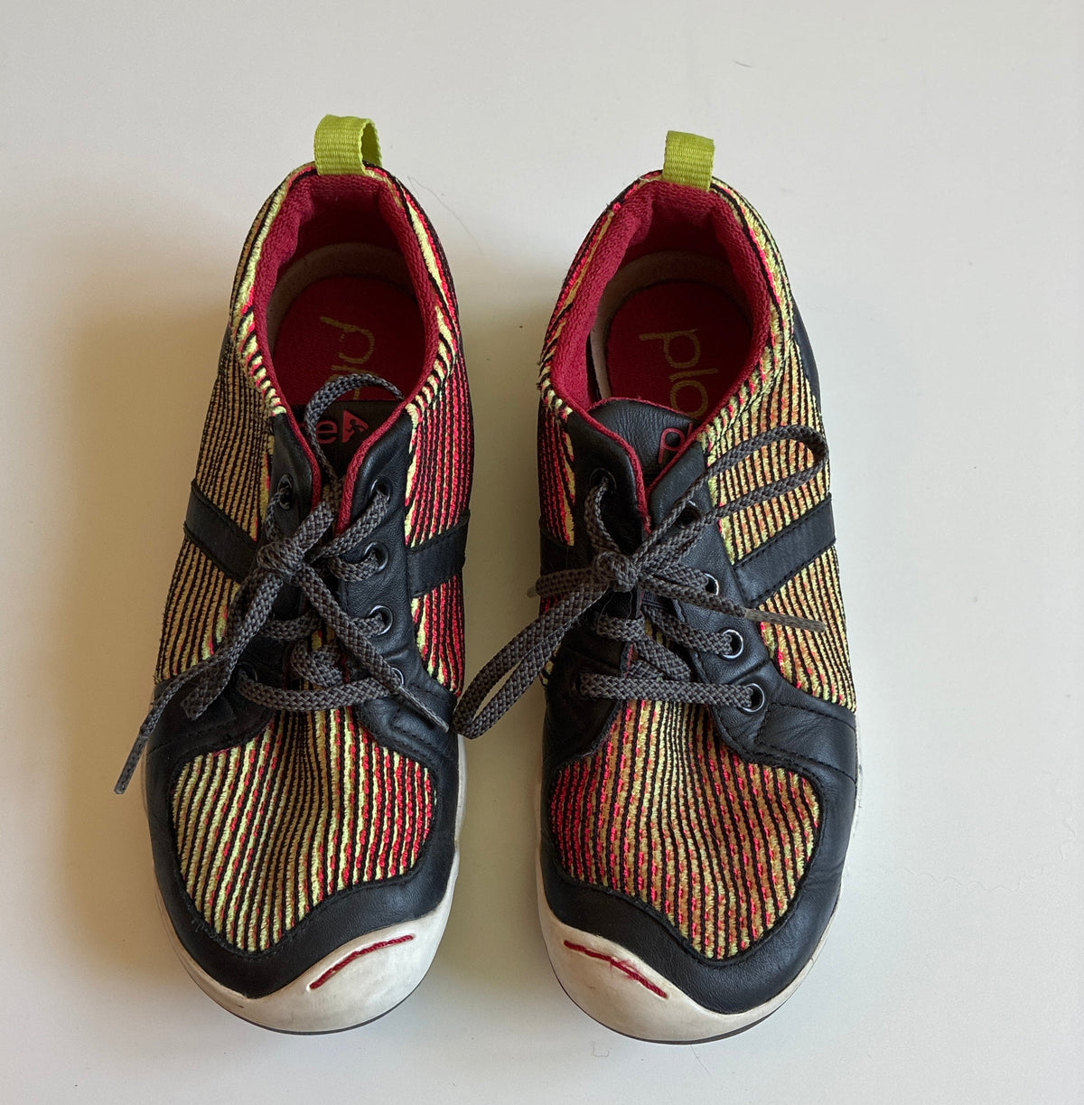 Seller 76 Plae Tennis Shoes Size 2.5