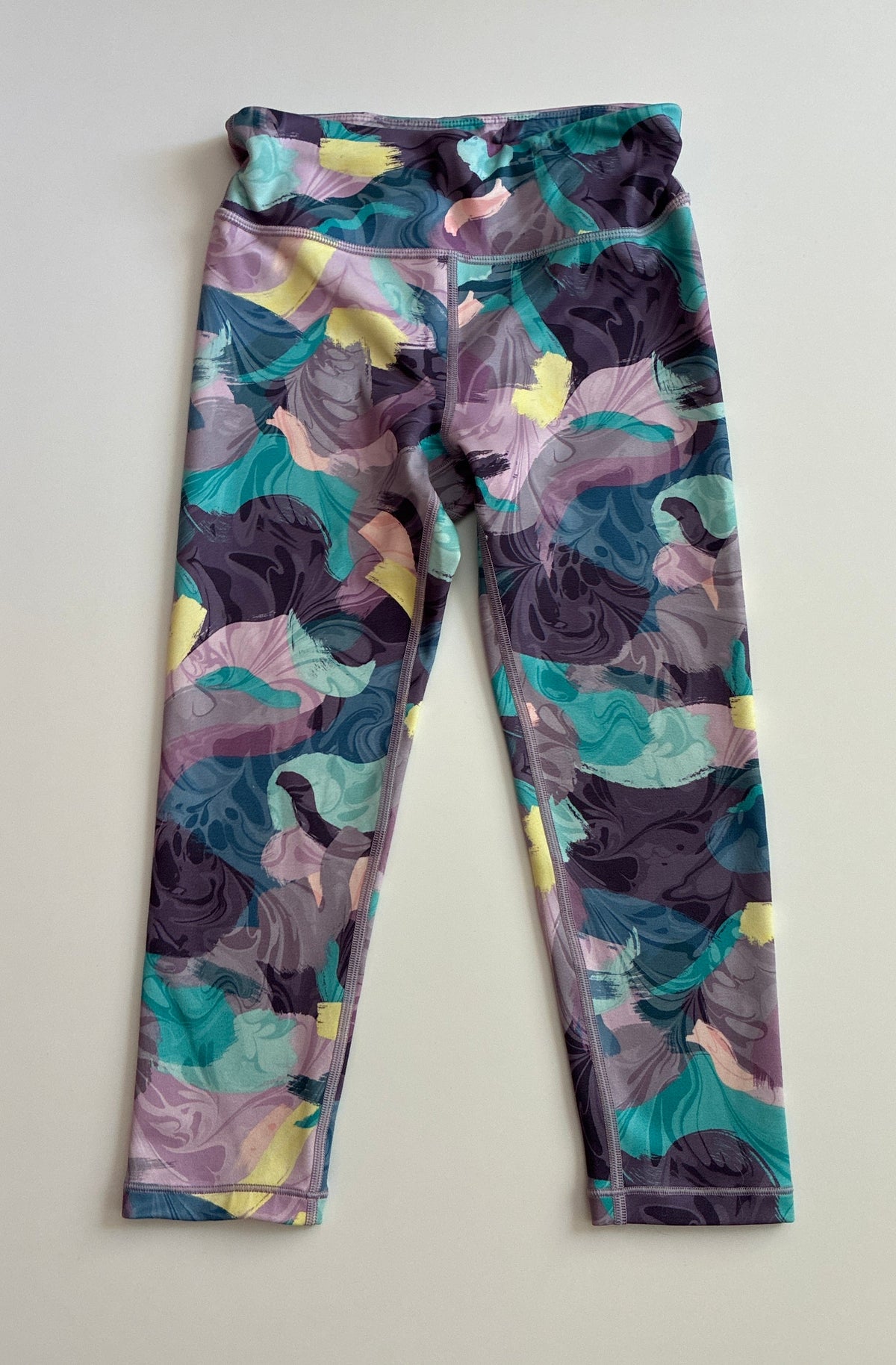 Seller 76 Girls Athleta Capris Size 8/10