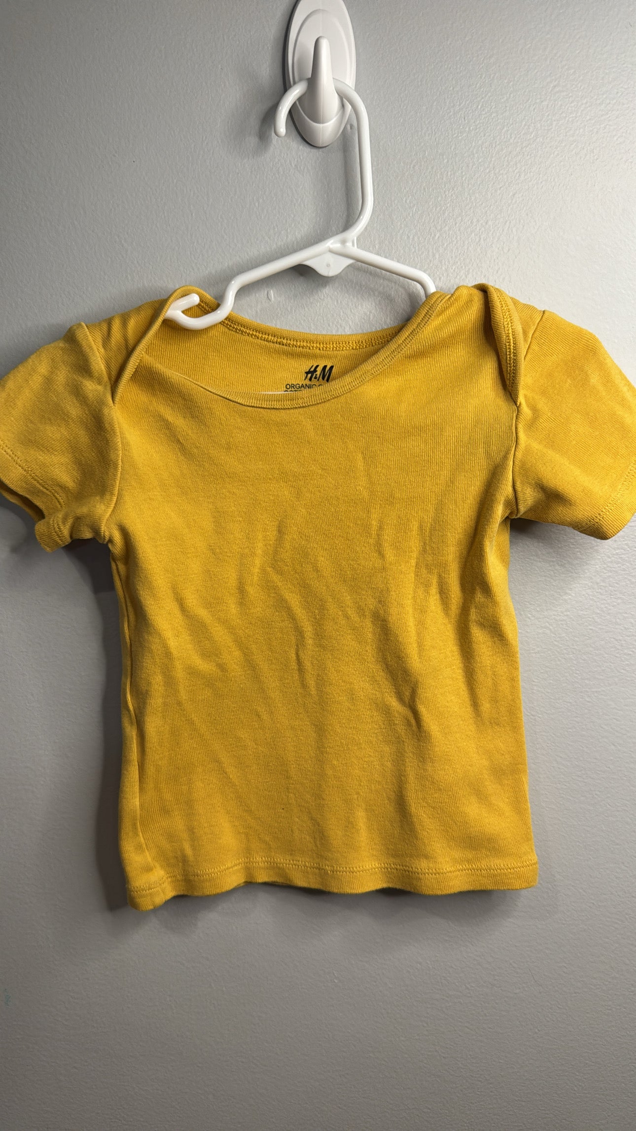#44 18 mo tshirt bundle