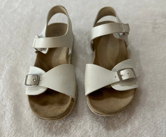 Girls toddler size 9 white Cat and Jack sandals