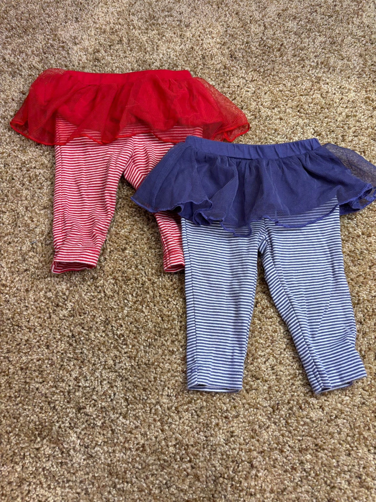 #86A girls 3 mo carters pants with ruffle skirt