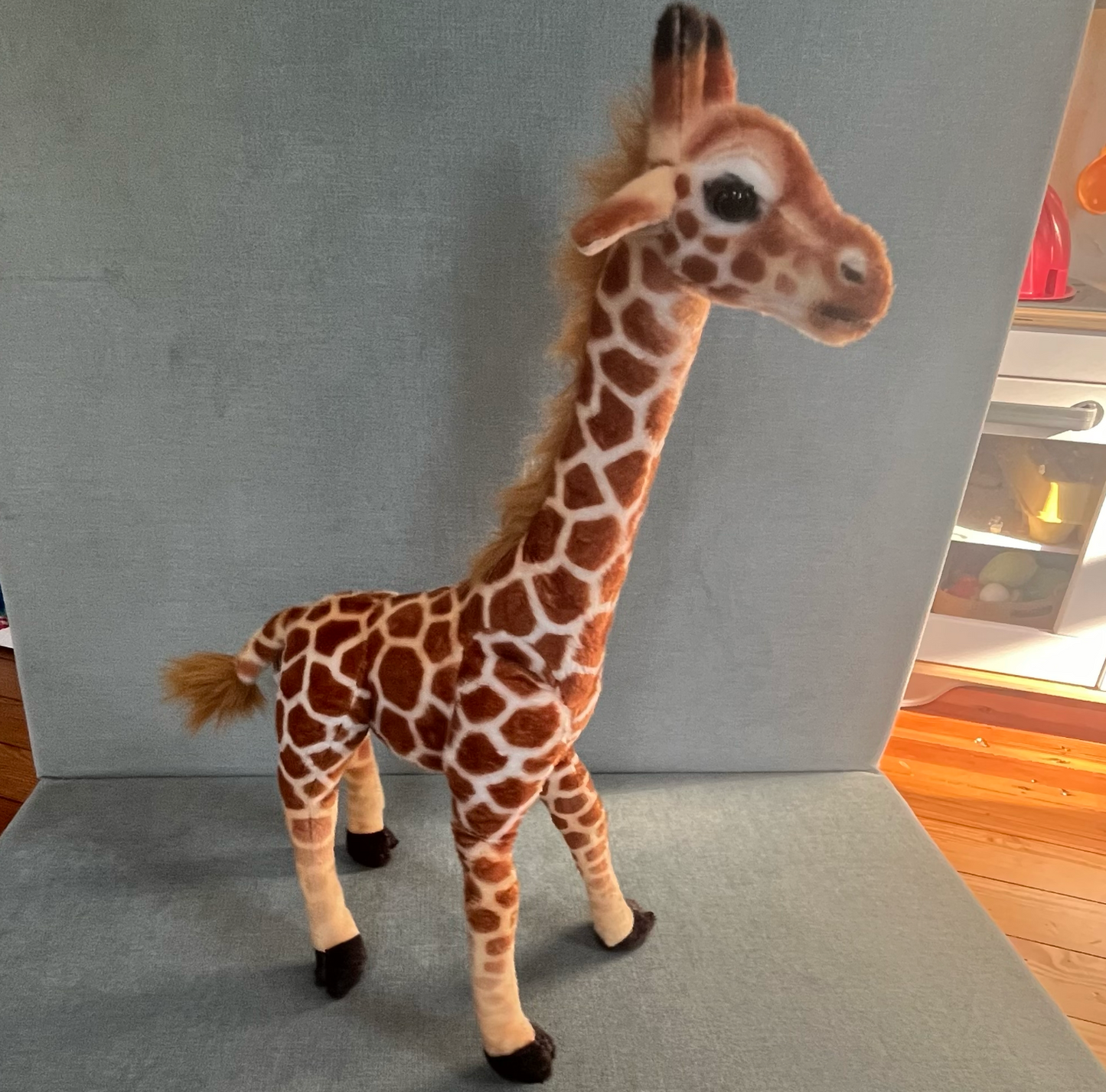 #22A Bendable, 2-foot giraffe toy