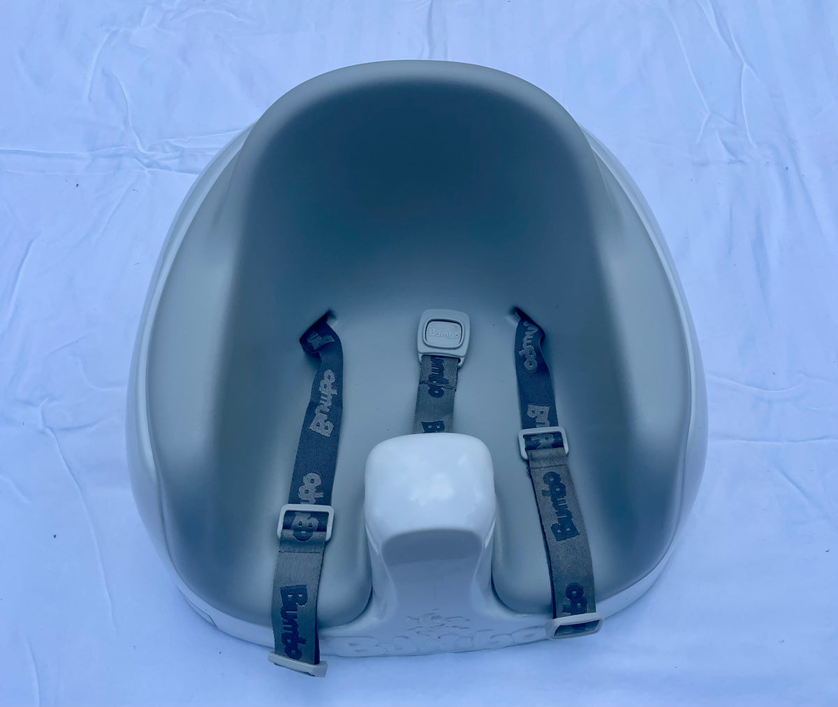 #32 Bumbo Seat with Straps & Tray - Gray